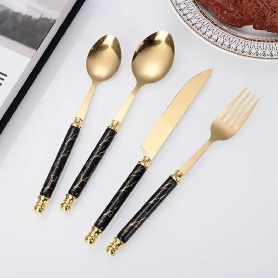 Conjunto de Talheres Versailles Gold™