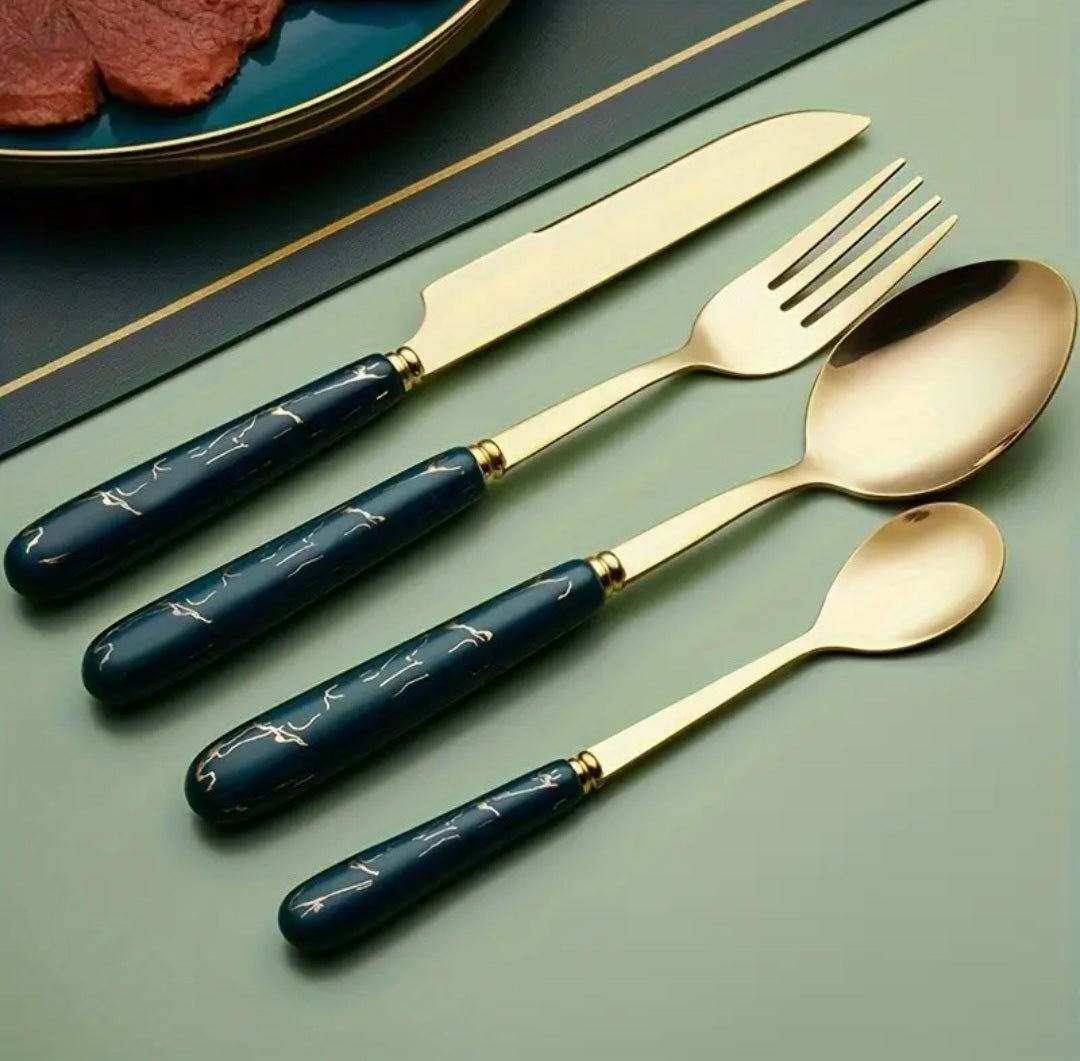 Conjunto de Talheres Versailles Gold™
